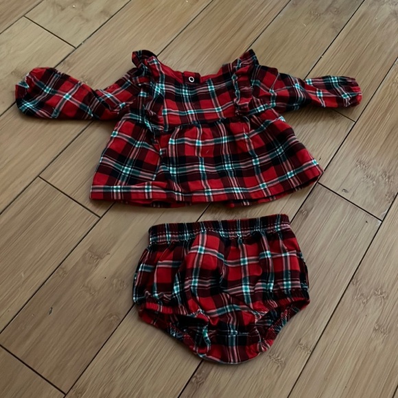 NWOT - Newborn girl holiday outfit - Picture 1 of 1